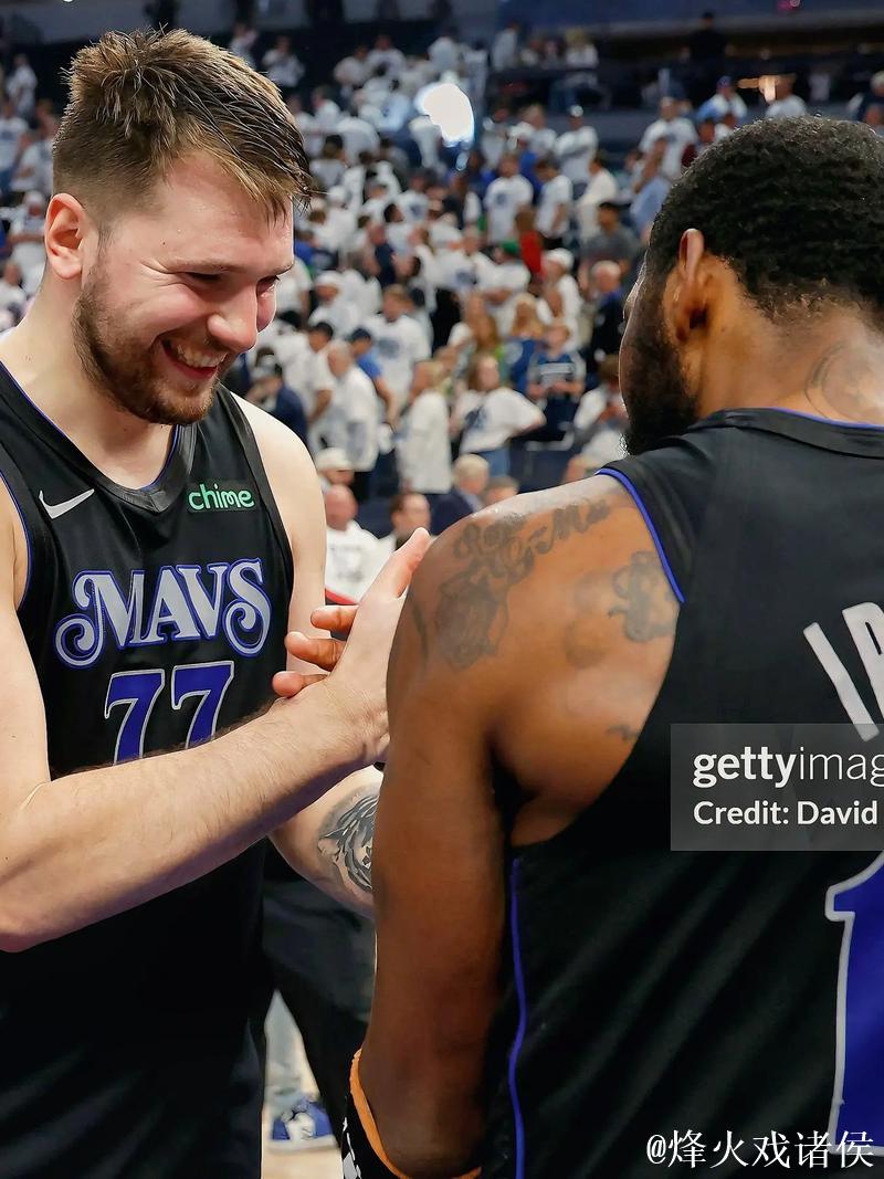 东契奇与斯玛特联手贡献43+10+16！